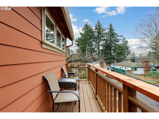 7535 Se HARRISON St, Portland, OR 97215