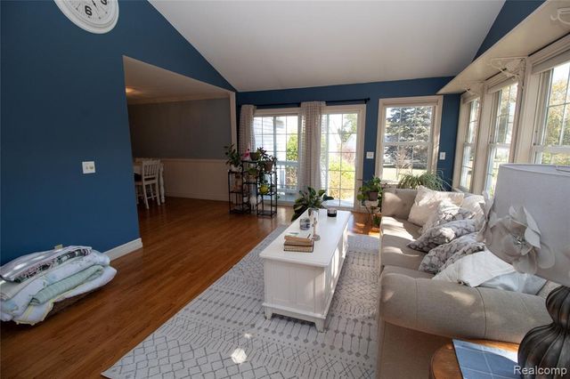 4705 Lonsberry Road, Columbiaville, MI 48421