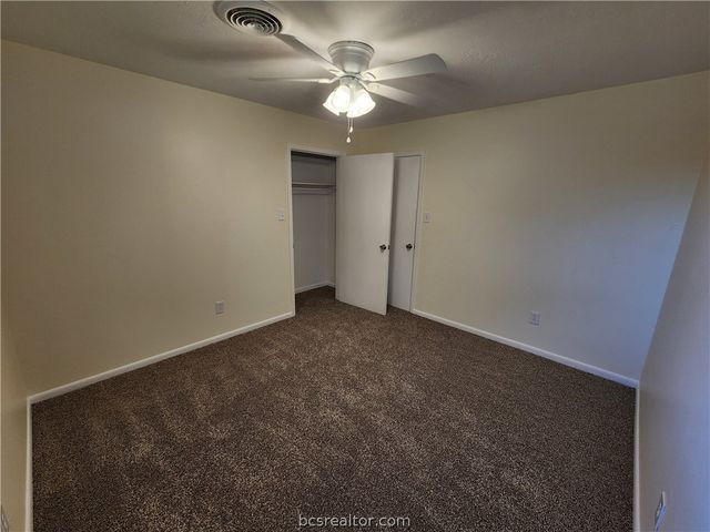 1405 Broadmoor Drive, Bryan, TX 77802