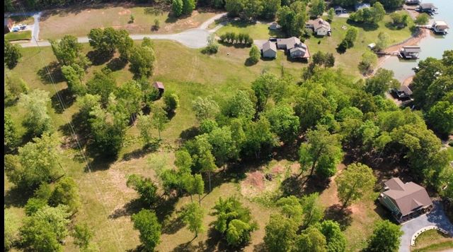 106 Park Shores CIR, Moneta, VA 24121