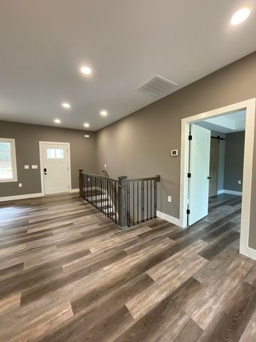 106 Park Shores CIR, Moneta, VA 24121