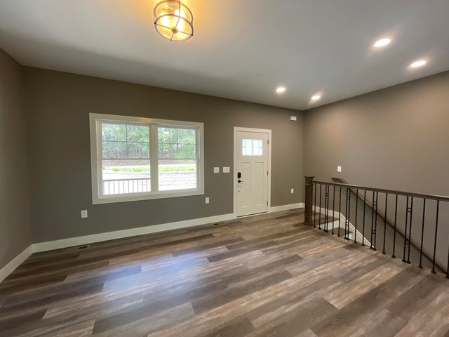 106 Park Shores CIR, Moneta, VA 24121