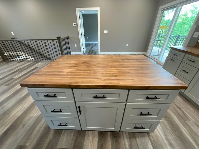 106 Park Shores CIR, Moneta, VA 24121