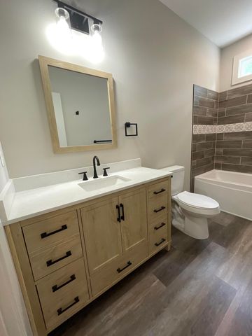 106 Park Shores CIR, Moneta, VA 24121