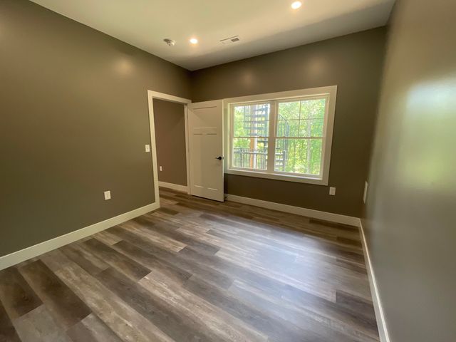106 Park Shores CIR, Moneta, VA 24121