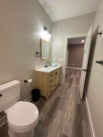 106 Park Shores CIR, Moneta, VA 24121