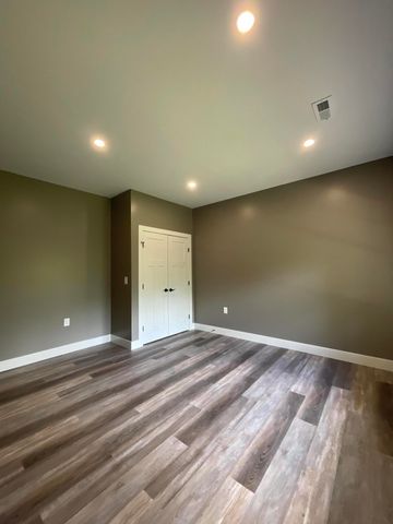 106 Park Shores CIR, Moneta, VA 24121
