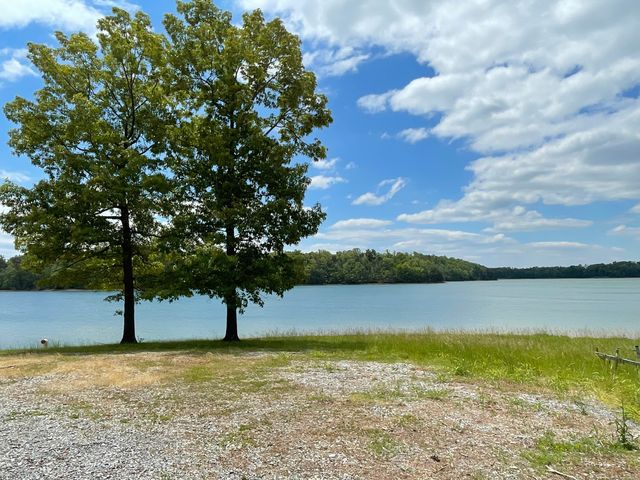 106 Park Shores CIR, Moneta, VA 24121