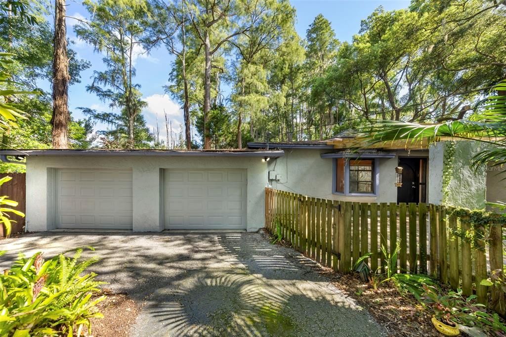 5803 MYRTLE LANE, Tampa, FL 33625