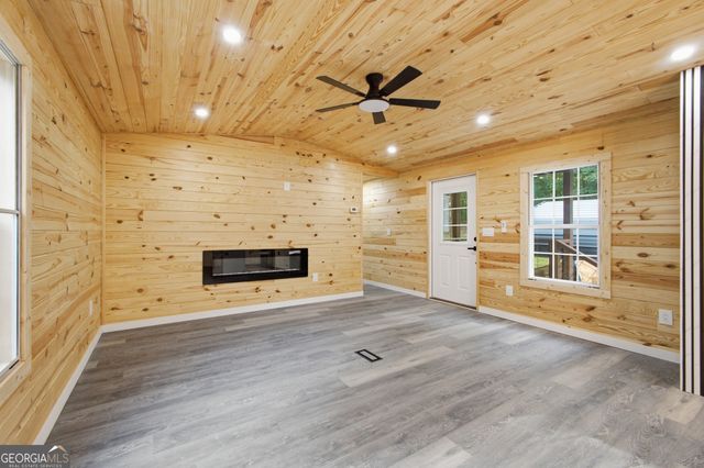 450 Snowy River Place, Clarkesville, GA 30523