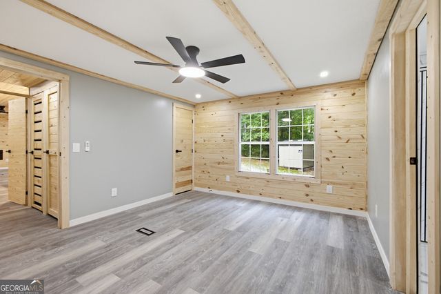 450 Snowy River Place, Clarkesville, GA 30523