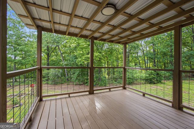 450 Snowy River Place, Clarkesville, GA 30523