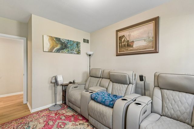4851 N Paulina Street G, Chicago, IL 60640