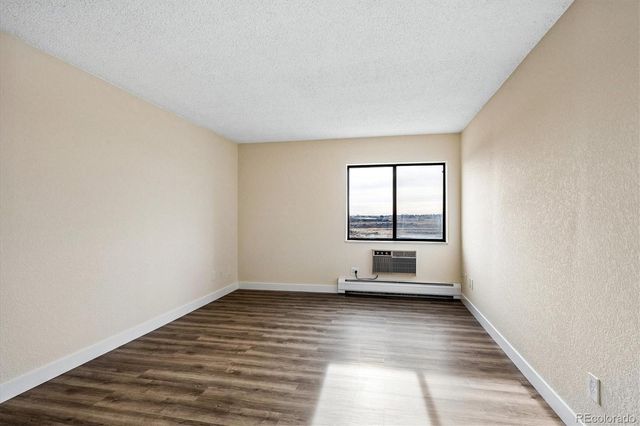 13850 E Marina Drive 401, Aurora, CO 80014