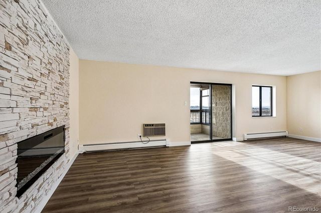 13850 E Marina Drive 401, Aurora, CO 80014