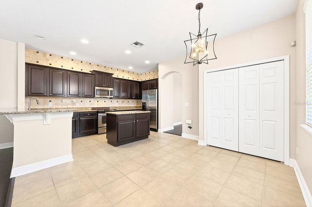 918 SEBURN ROAD, Apopka, FL 32703