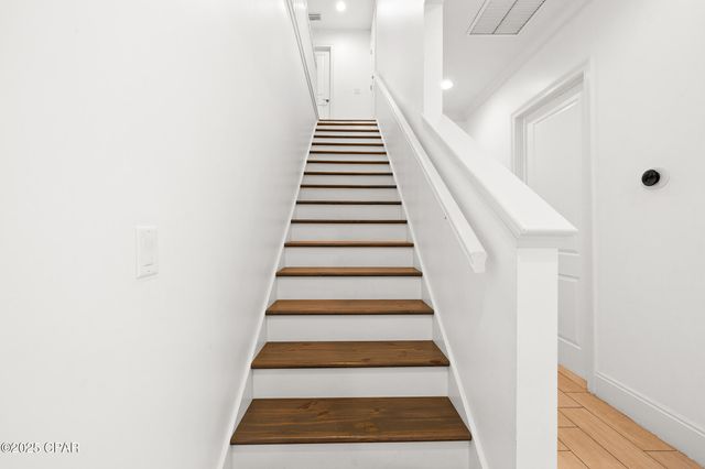 101 Dragon Circle, Panama City Beach, FL 32408