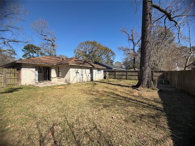 2758 Foliage Green Drive, Houston, TX 77339