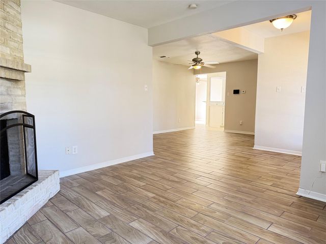 2758 Foliage Green Drive, Houston, TX 77339