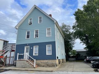 34 Washburn St, New Bedford, MA 02740