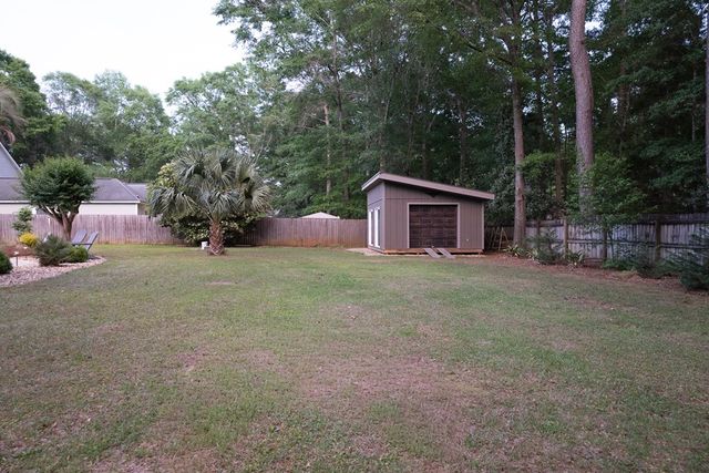 1605 Selkirk, Dothan, AL 36303