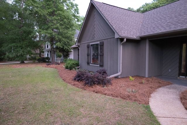 1605 Selkirk, Dothan, AL 36303