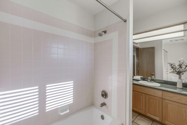 2402 Tramway Terrace Court NE, Albuquerque, NM 87122