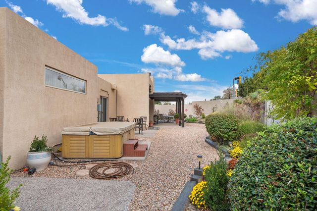 2402 Tramway Terrace Court NE, Albuquerque, NM 87122