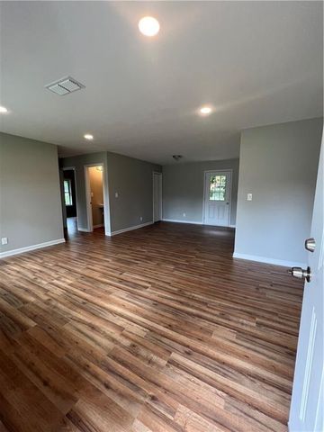 6227 Mount Zion Boulevard, Morrow, GA 30260