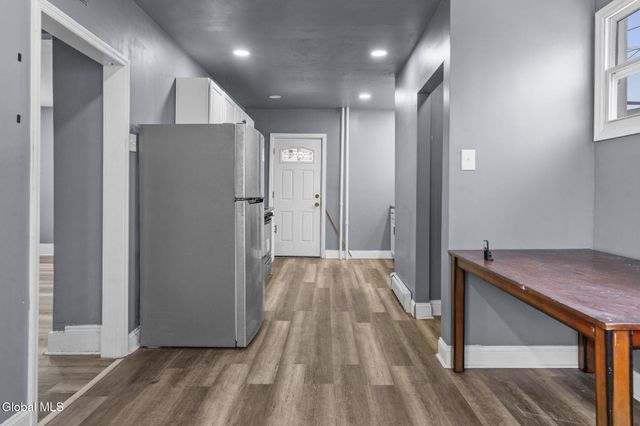 21 120th Street, Troy, NY 12182