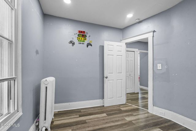 21 120th Street, Troy, NY 12182