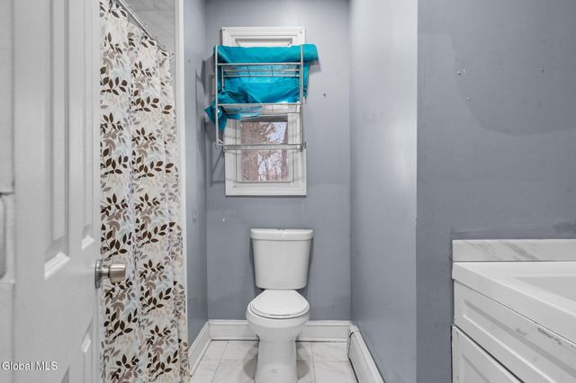 21 120th Street, Troy, NY 12182