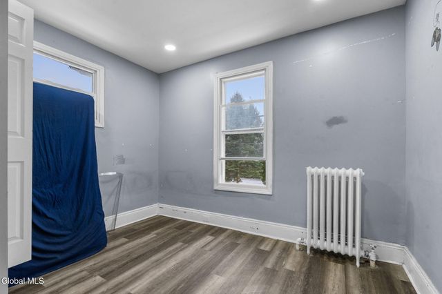 21 120th Street, Troy, NY 12182