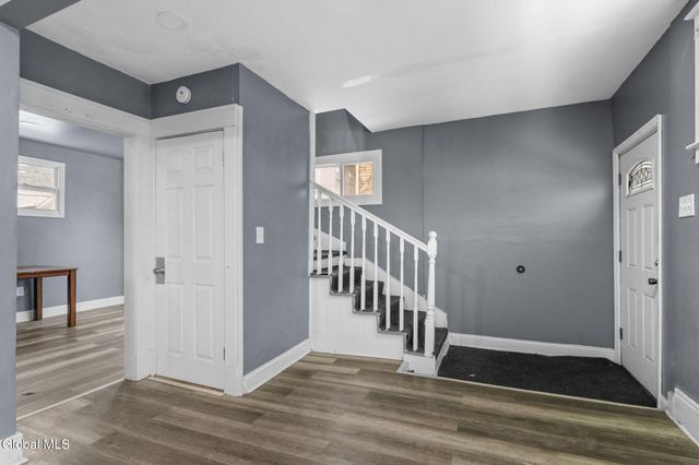 21 120th Street, Troy, NY 12182