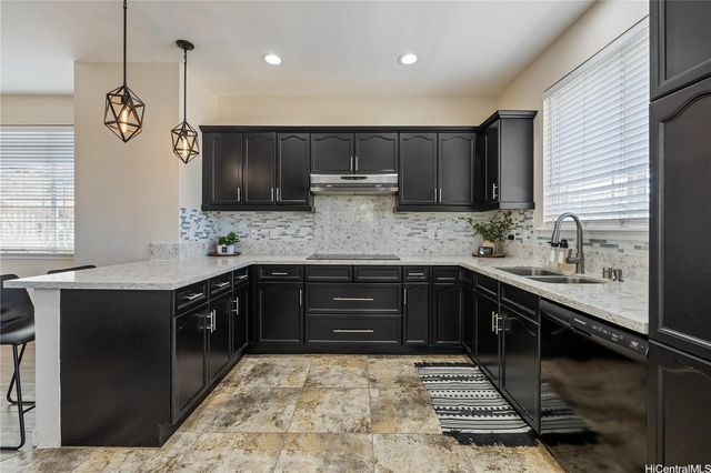 92-1083 Palahia Street N, Kapolei, HI 96707