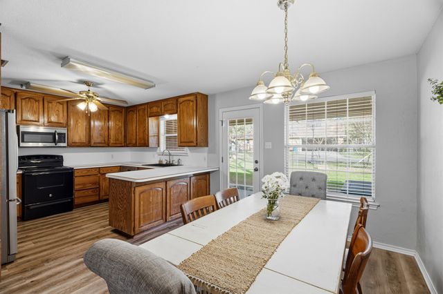 106 Mariah Drive, Weatherford, TX 76087