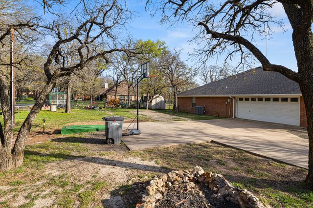 106 Mariah Drive, Weatherford, TX 76087