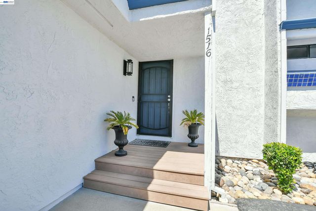 1516 Trawler St, Discovery Bay, CA 94505