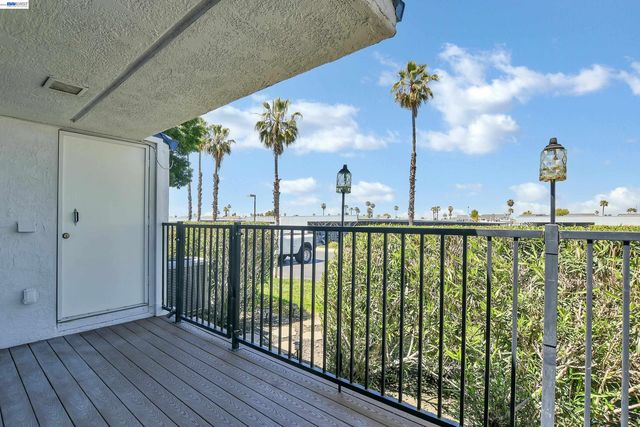 1516 Trawler St, Discovery Bay, CA 94505