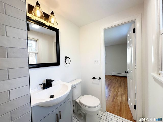 148 Hyde Road, West Hartford, CT 06117