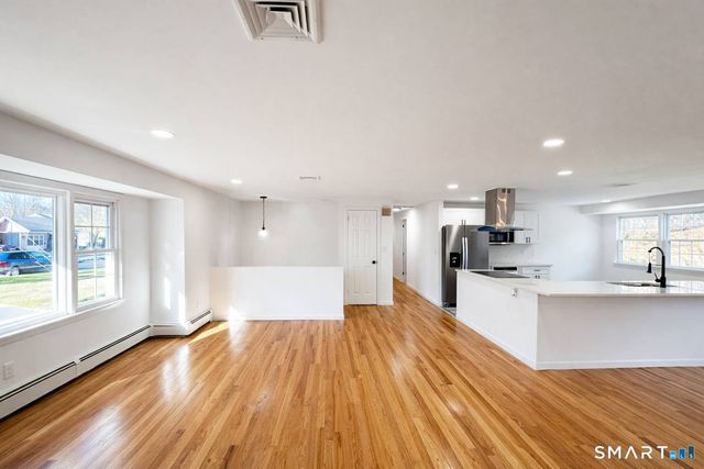 148 Hyde Road, West Hartford, CT 06117