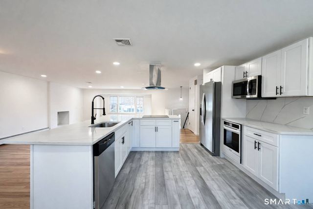 148 Hyde Road, West Hartford, CT 06117