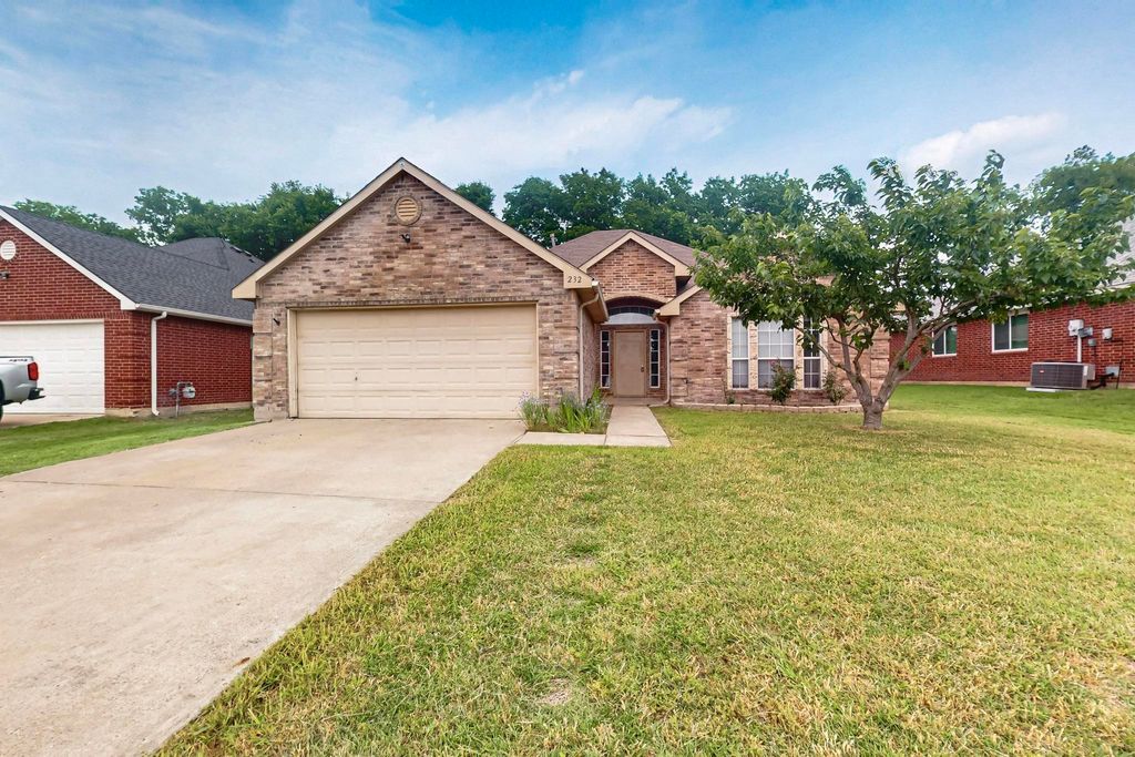 232 Cotton Wood Court, Rockwall, TX 75032
