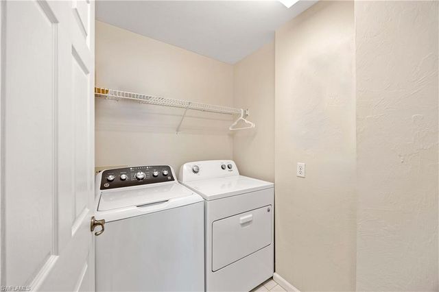 7822 Gardner Dr Unit 101, Naples, FL 34109