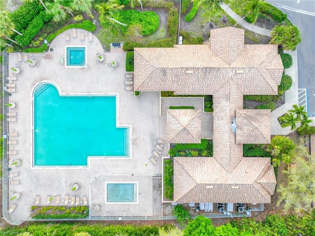 7822 Gardner Dr Unit 101, Naples, FL 34109