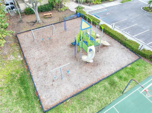 7822 Gardner Dr Unit 101, Naples, FL 34109