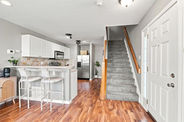 6058 Phar Lap Drive, 17, New Albany, OH 43054