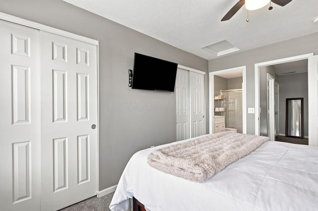 6058 Phar Lap Drive, 17, New Albany, OH 43054