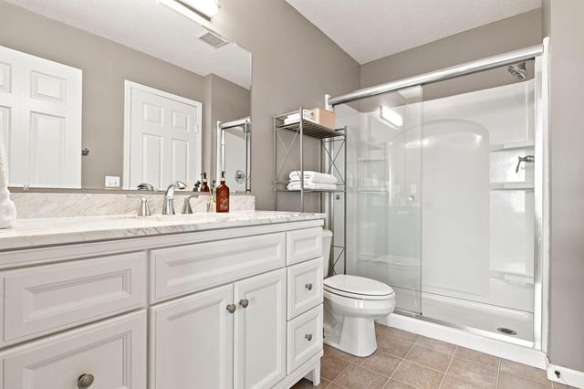6058 Phar Lap Drive, 17, New Albany, OH 43054