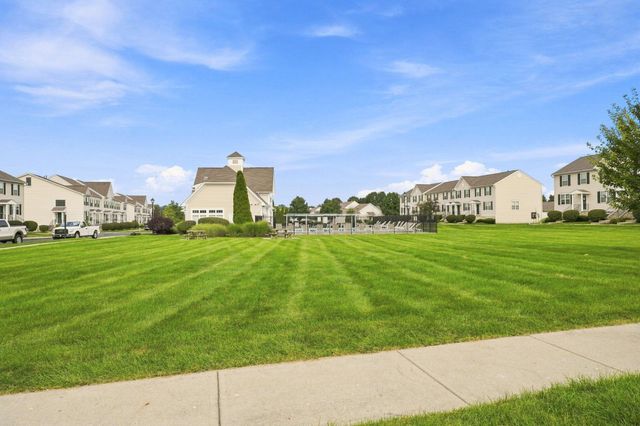 6058 Phar Lap Drive, 17, New Albany, OH 43054